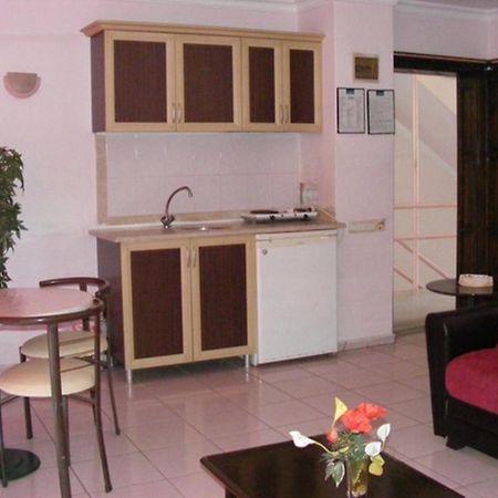 Antik Apart & Hotel Мармарис Екстериор снимка