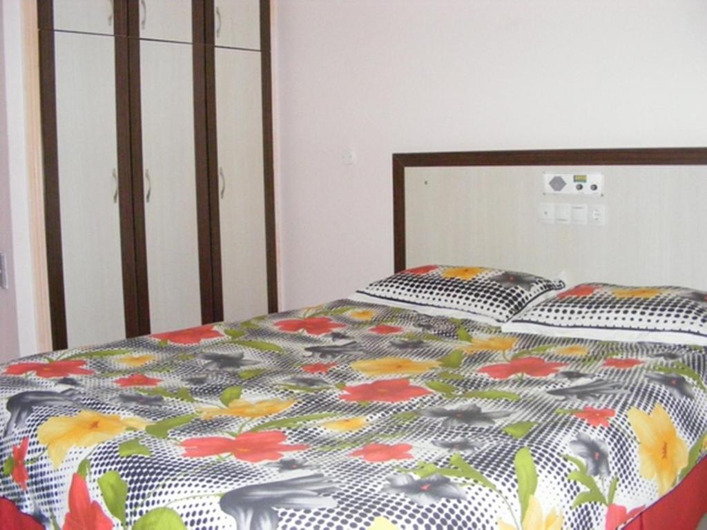 Antik Apart & Hotel Мармарис Екстериор снимка